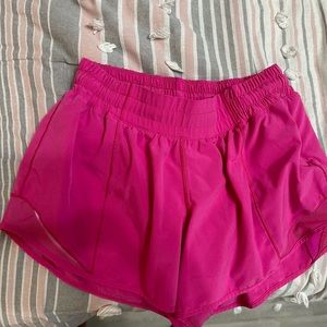 Sonic pink lulu shorts